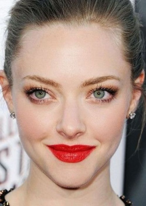 green Eyes: makeup look striking  for Seyfried Amanda Makeup Naturally eyes Green for natural