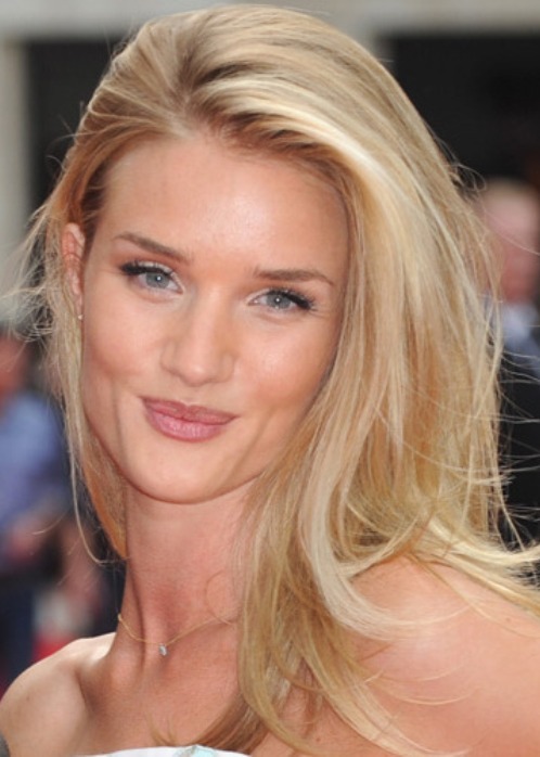 LONDON, ENGLAND - JUNE 17:  Rosie Huntington- Whiteley  attends the UK Premiere of 'Hummingbird' at Odeon West End on June 17, 2013 in London, England.  (Photo by Ferdaus Shamim/WireImage)