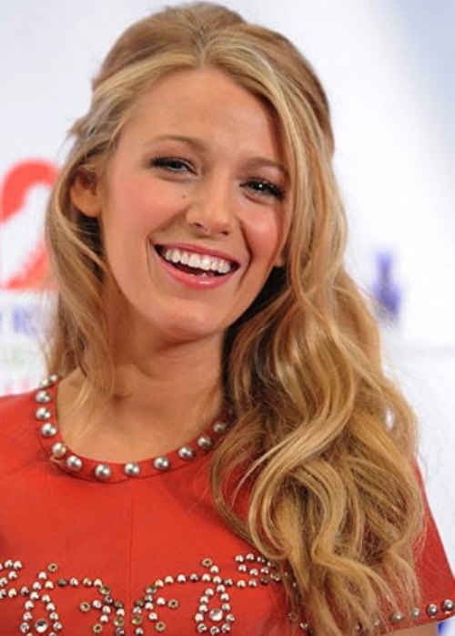 NEW YORK, NY - DECEMBER 12:  Blake Lively attends "12-12-12" a concert benefiting The Robin Hood Relief Fund to aid the victims of Hurricane Sandy presented by Clear Channel Media & Entertainment, The Madison Square Garden Company and The Weinstein Company at Madison Square Garden on December 12, 2012 in New York City.  (Photo by Dimitrios Kambouris/Getty Images)