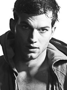 Ashton Kutcher 3