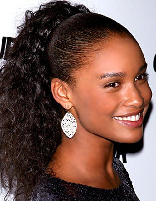 Modell Joy Bryant arrives at the Glamour Magazine Presents 