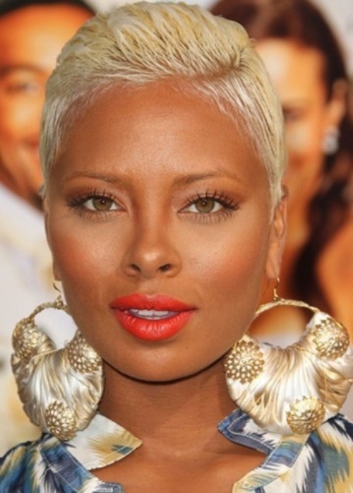 Top 100 Hairstyles for Round Faces_019
