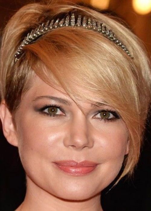 Top 100 Hairstyles for Round Faces_081