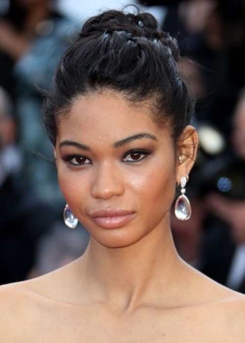 Top 100 Hairstyles for Round Faces_083
