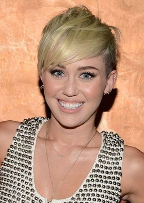 Top 100 Hairstyles for Round Faces_088