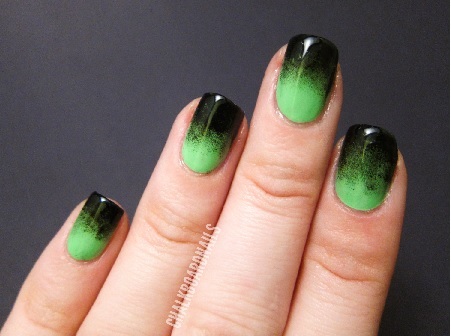 fade out two colors nails