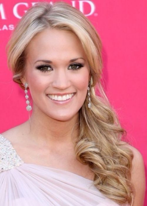 20 Side Ponytail Hairstyles_18