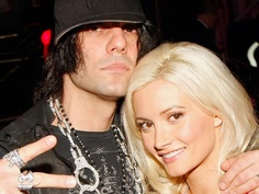 Holly Madison 3