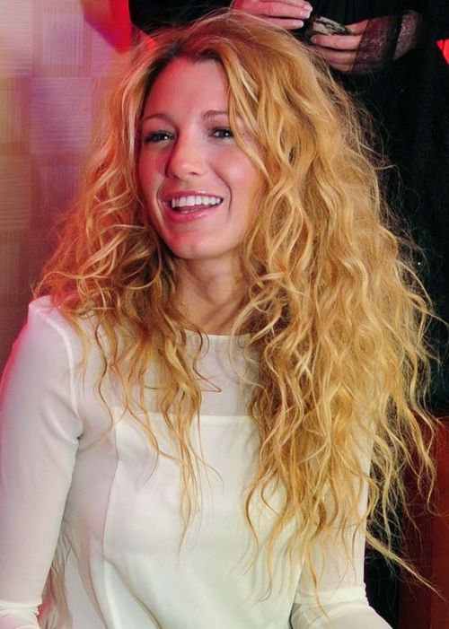 Top_100_Curly_Hairstyles_2014_003