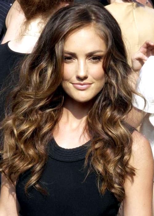 Top_100_Curly_Hairstyles_2014_035