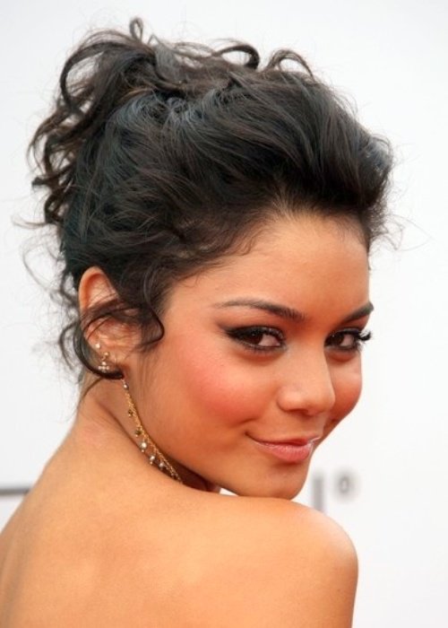 50_Best_Updos_For_Medium_Hair_11