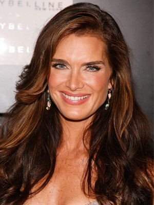 Brooke-Shields-layers-hg-mdn