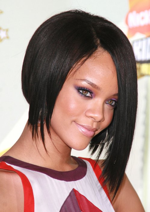 gallery_big_Rihanna_A-line_bob.png