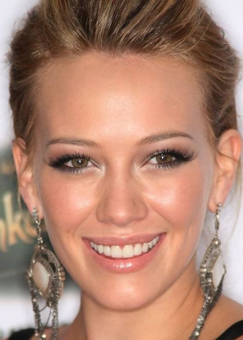 Best celebrity makeup looks for hazel eyes_10