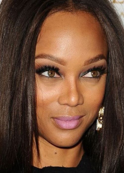Best celebrity makeup looks for hazel eyes_17