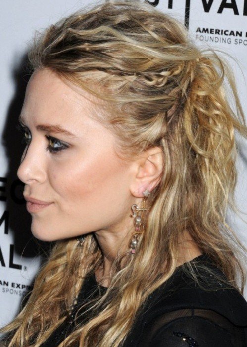 Best half up half down hairstyle_09