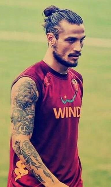 30 Hottest Soccer Players Of All Time_16