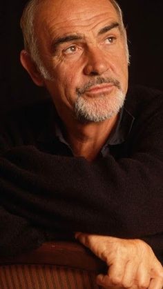 10 Hottest Bald Actors in Hollywood_10