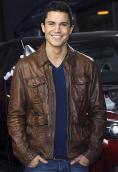 10 Hottest Spanish Actors_07