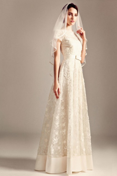 54bbfe195c26b_-_hbz-bridal-spring-2014-temperley-favorite-dawn-3530626