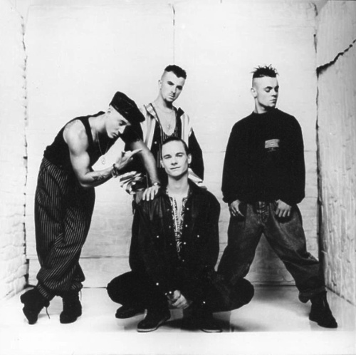 Top 10 Boybands from the 90’s_09