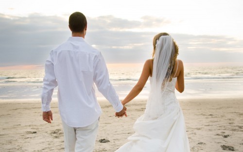 love_newly-married_couple_028135_