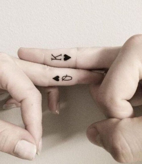 small finger tattoo_08
