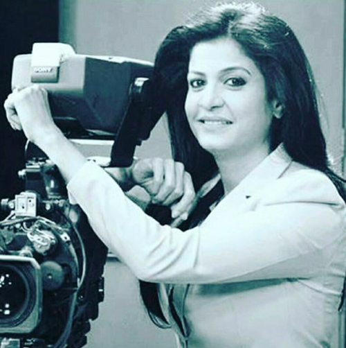 Top 10 Hottest News Anchors in India 6
