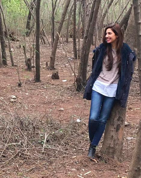 Top 10 Hottest Pakistani Actresses of 2017 19