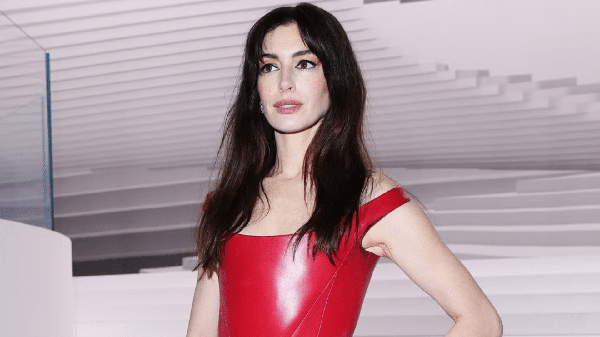 Anne_Hathaway